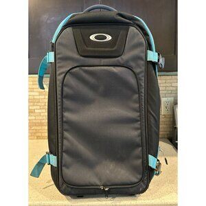Rare Large Oakley‎ Gear Bag 30” Rolling Luggage Duffle Suitcase